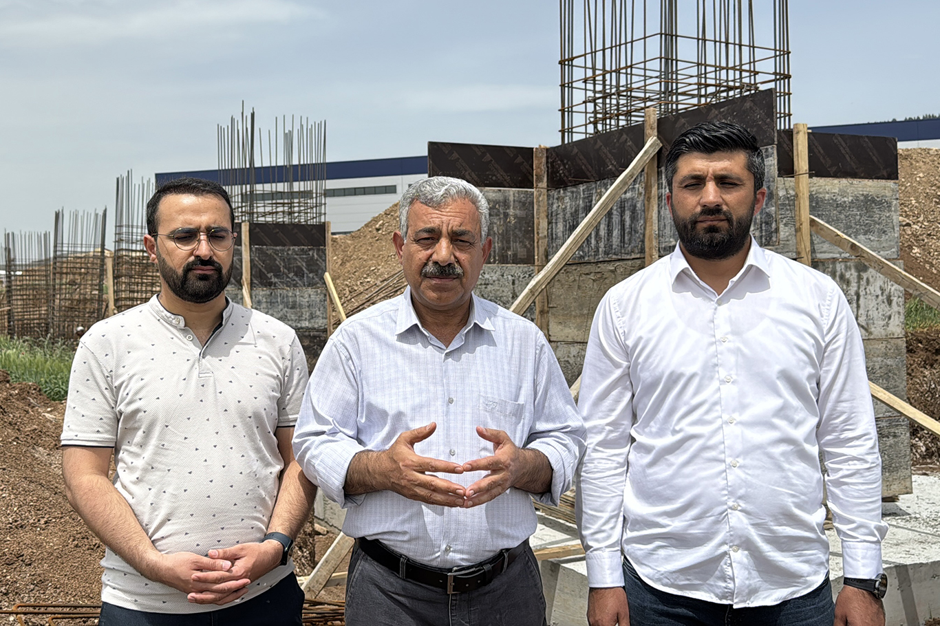 Başkan Şahin’den 1 Mayıs’ta inşaat işçilerine ziyaret