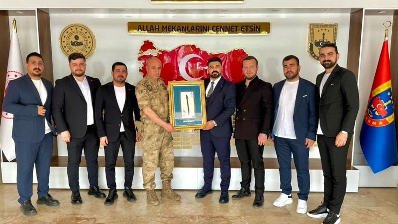 Genç ASKON Albay Cafer Öz’ü ziyaret etti