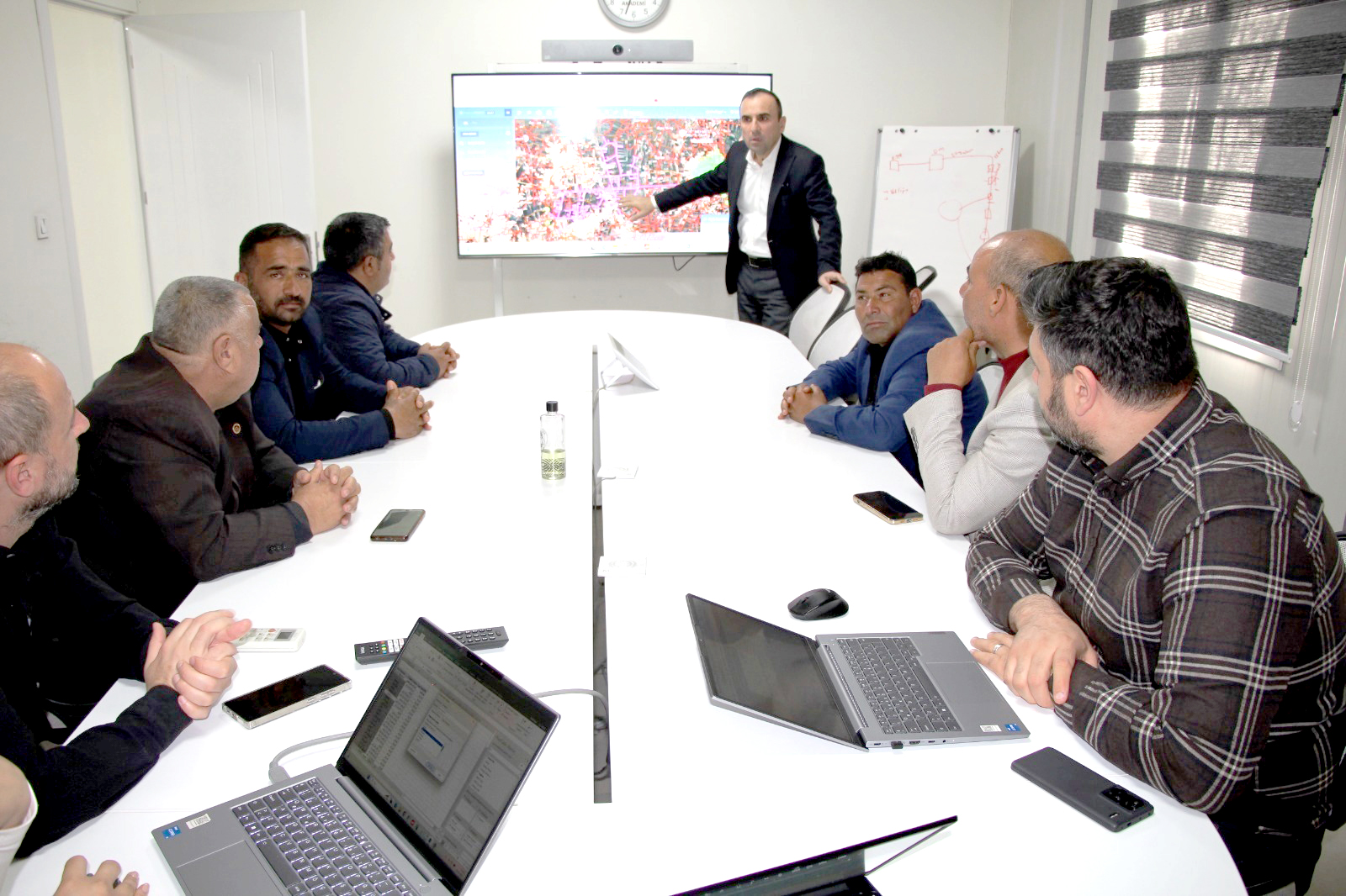 Dicle Elektrik 2.473 Muhtarla Buluşuyor