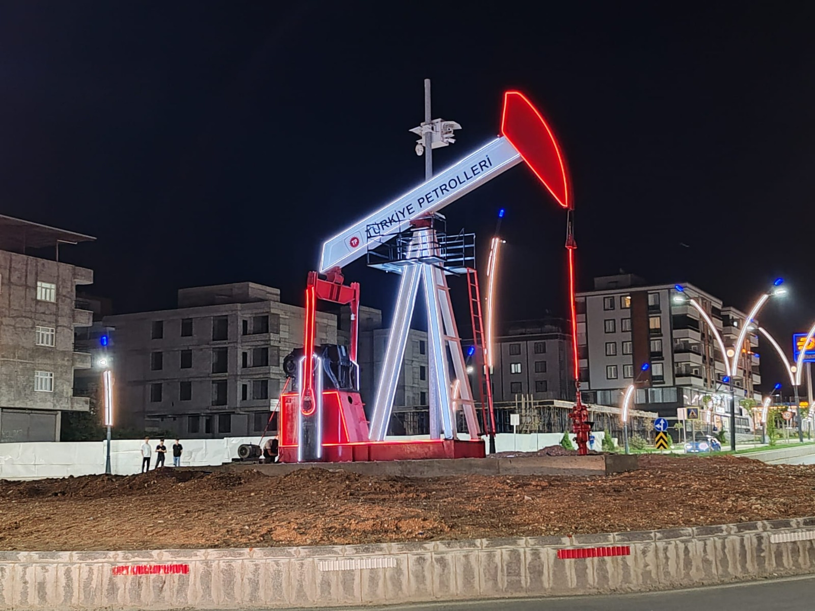 BATMAN GİRİŞİNE YENİ BİR PETROL ANITI