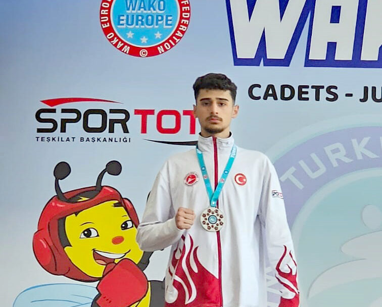 M. Furkan Çelik Dünya ikincisi oldu