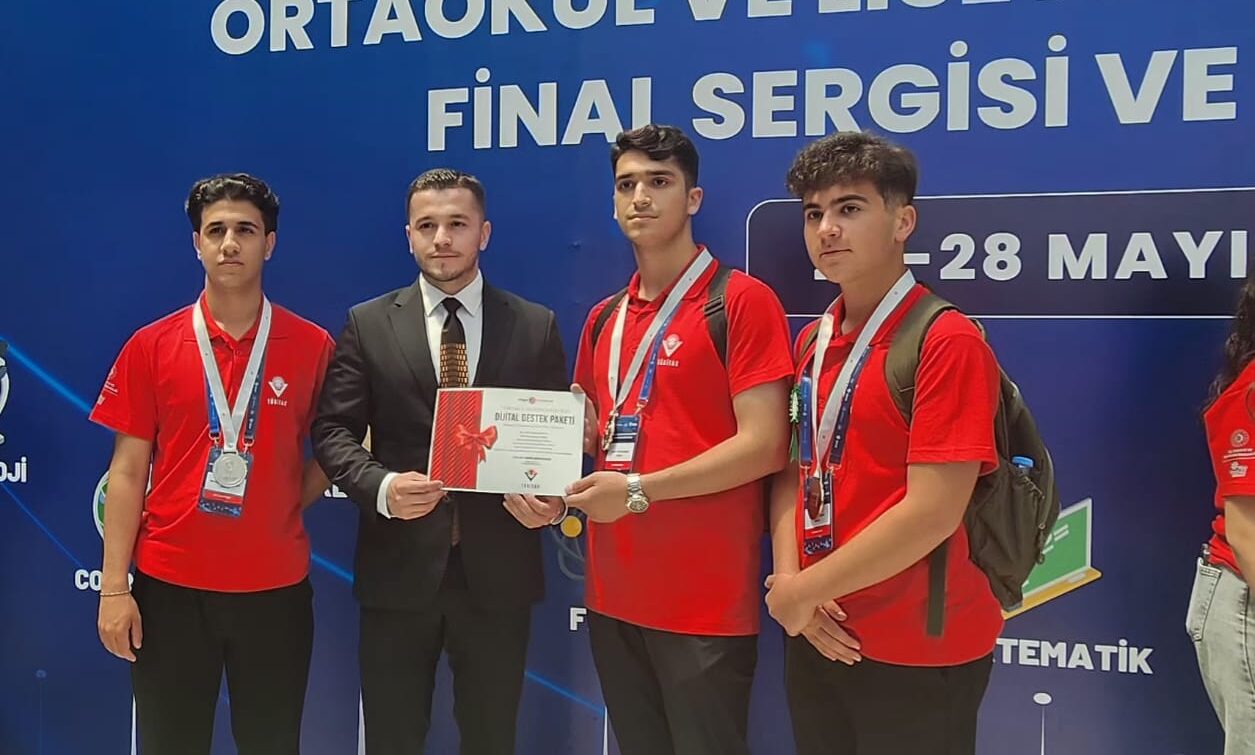 Ahmedi Hani Anadolu İmam Hatip Lisesi’nin Büyük Başarısı: “Farklılıklara Açılan Kapı” Projesi Türkiye İkincisi Oldu