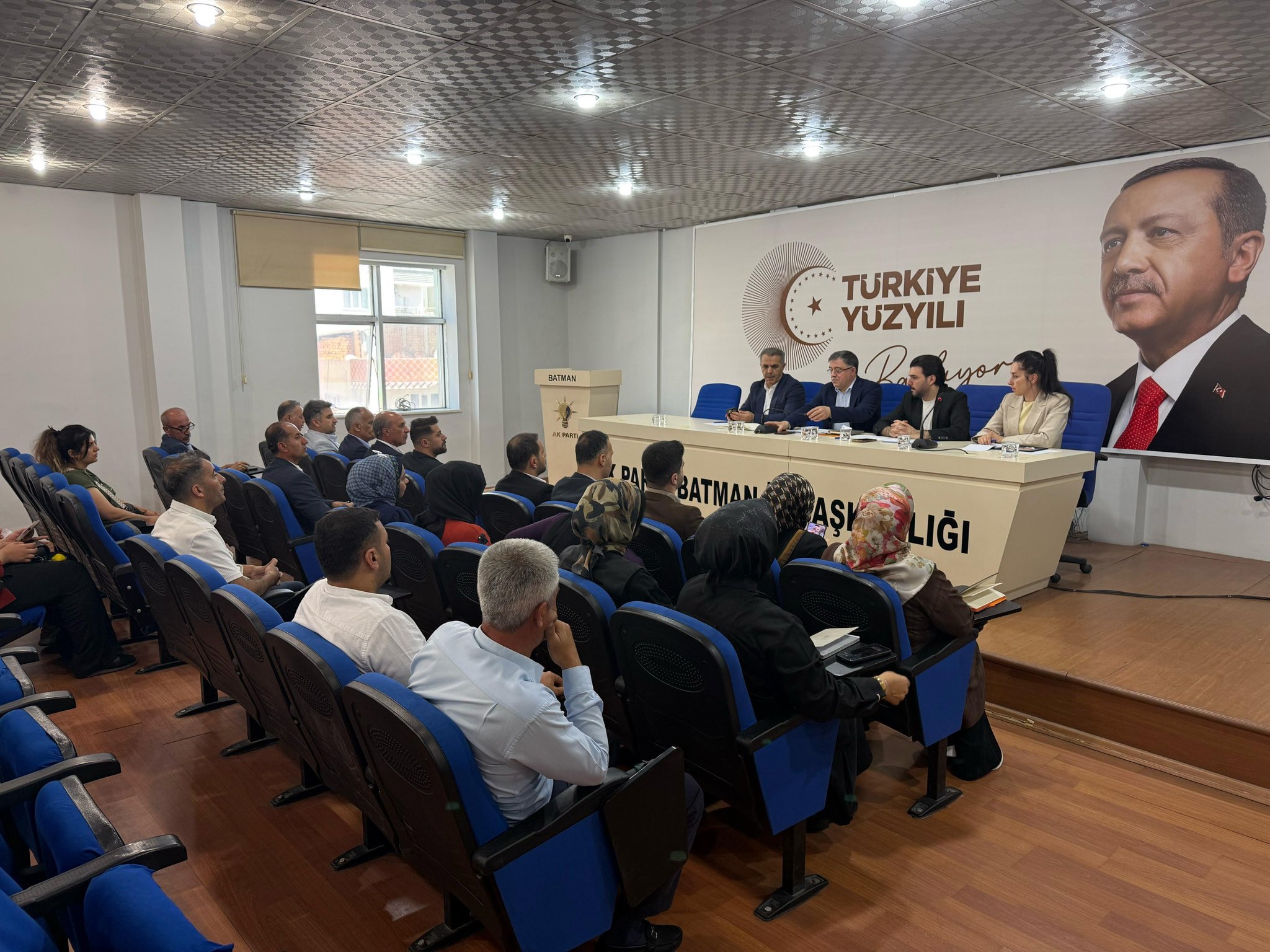 AK Parti Batman’da Seçim İşleri İstişare ve Değerlendirme Toplantısı Düzenlendi
