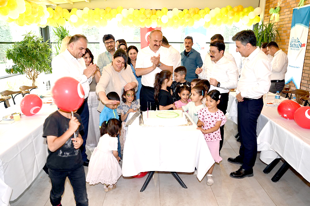 Çölyak Farkındalık Haftasında Vali Canalp’tan anlamlı ziyaret