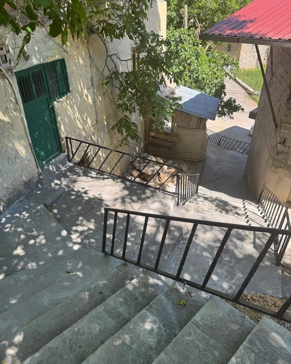 Derince Camii Yolu yenilendi