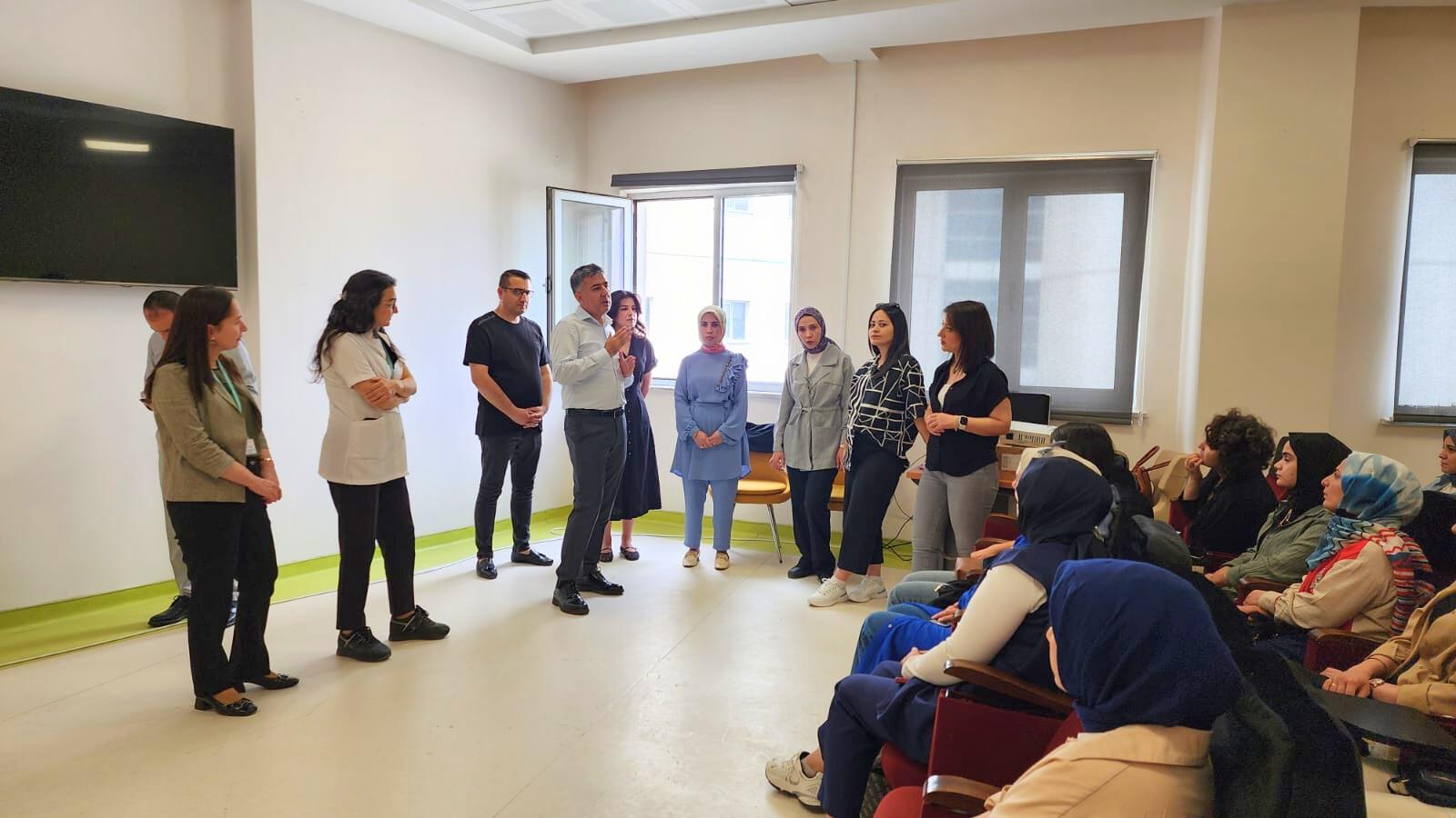 ‘Doğal Olan Normal Doğum’ temalı Ebelik eğitimi gerçekleştirildi