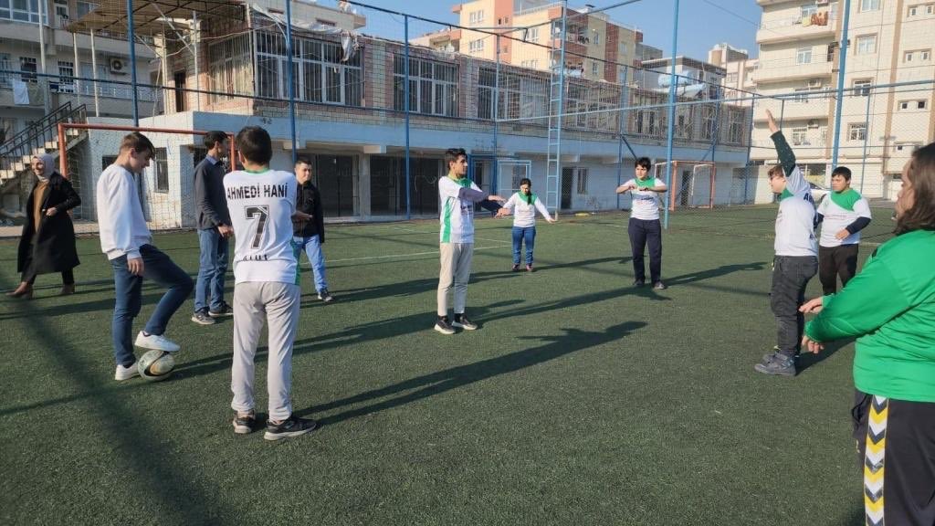 Ahmedi Hani AİHL’de Engelliler Haftası “Aynı Bahçenin Farklı Renkleriyiz” Etkinlikleriyle Kutlandı