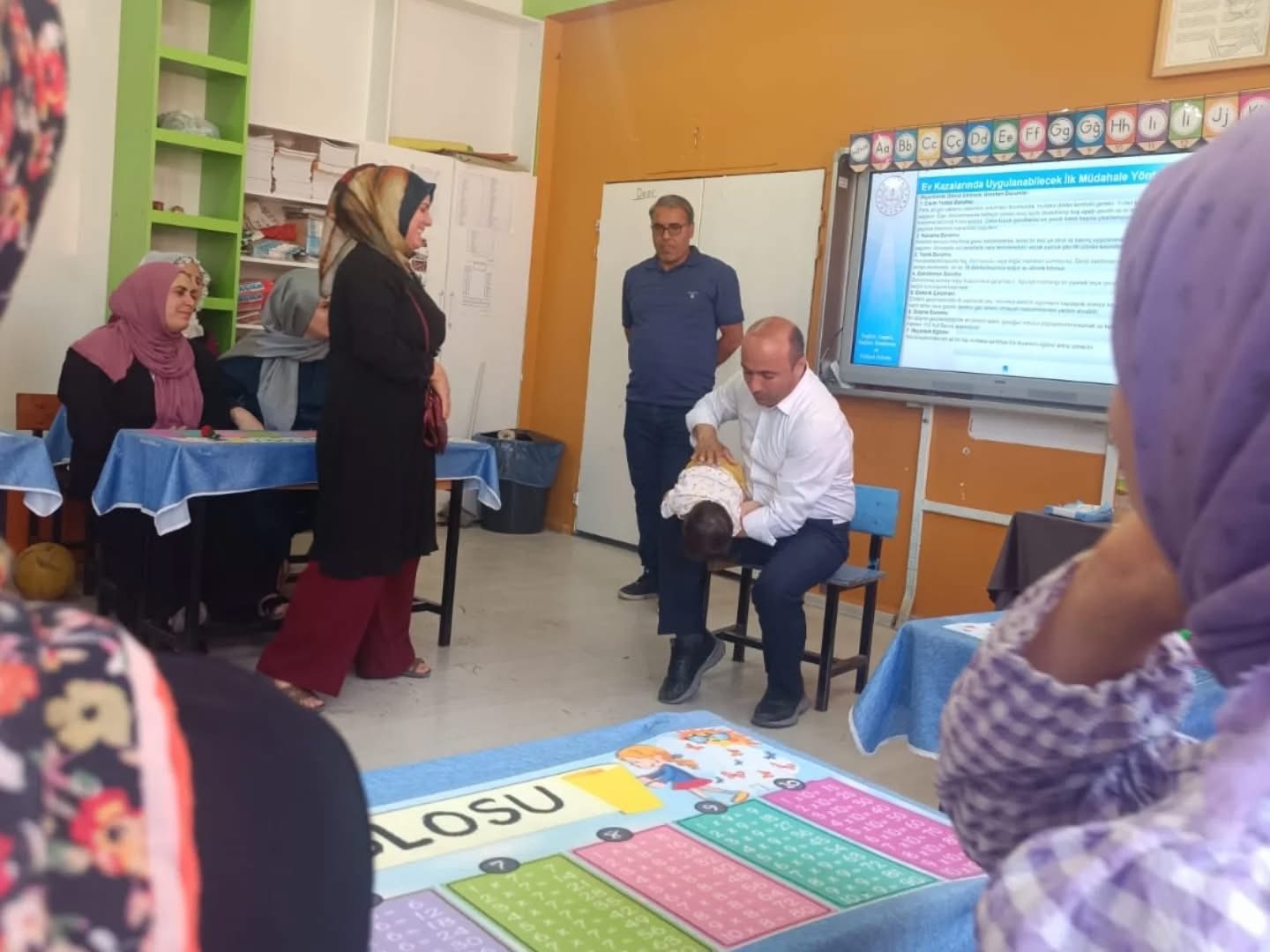 Ailelere Heimlich Manevrası eğitimi verildi