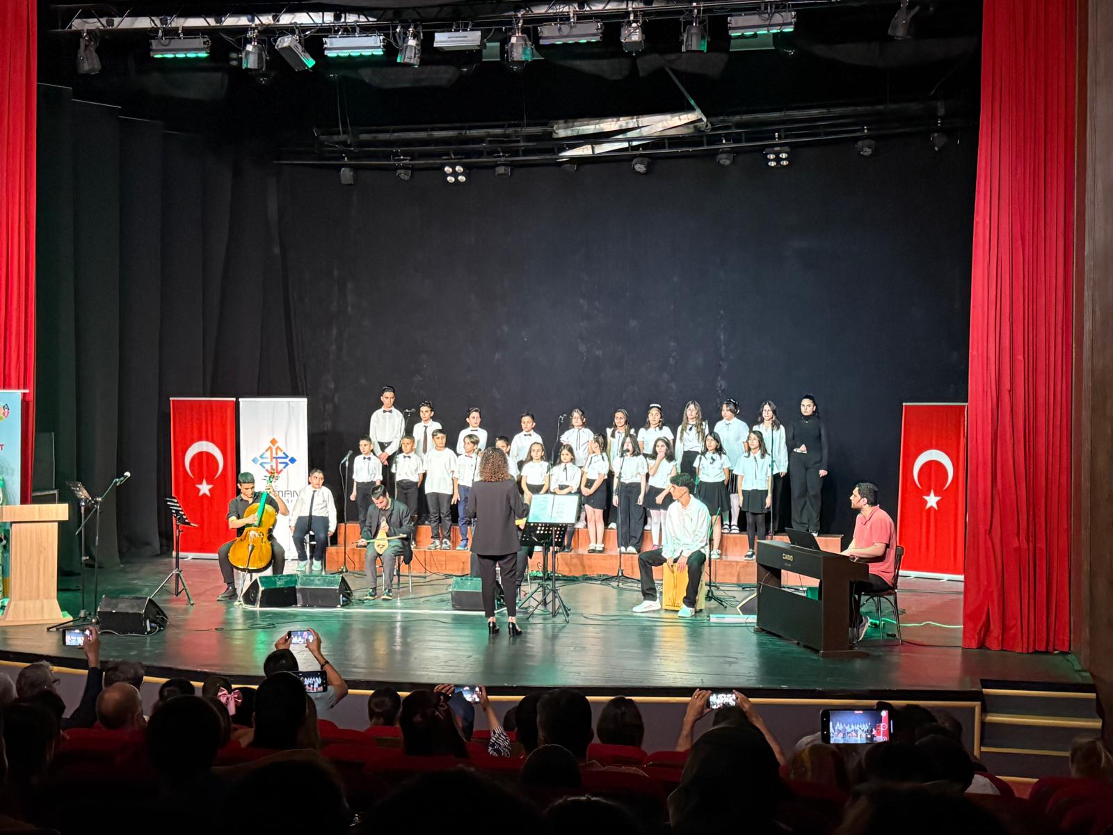 Bilim ve Sanat Merkezi Müzik Alanı Öğrencilerinden Sene Sonu Konseri