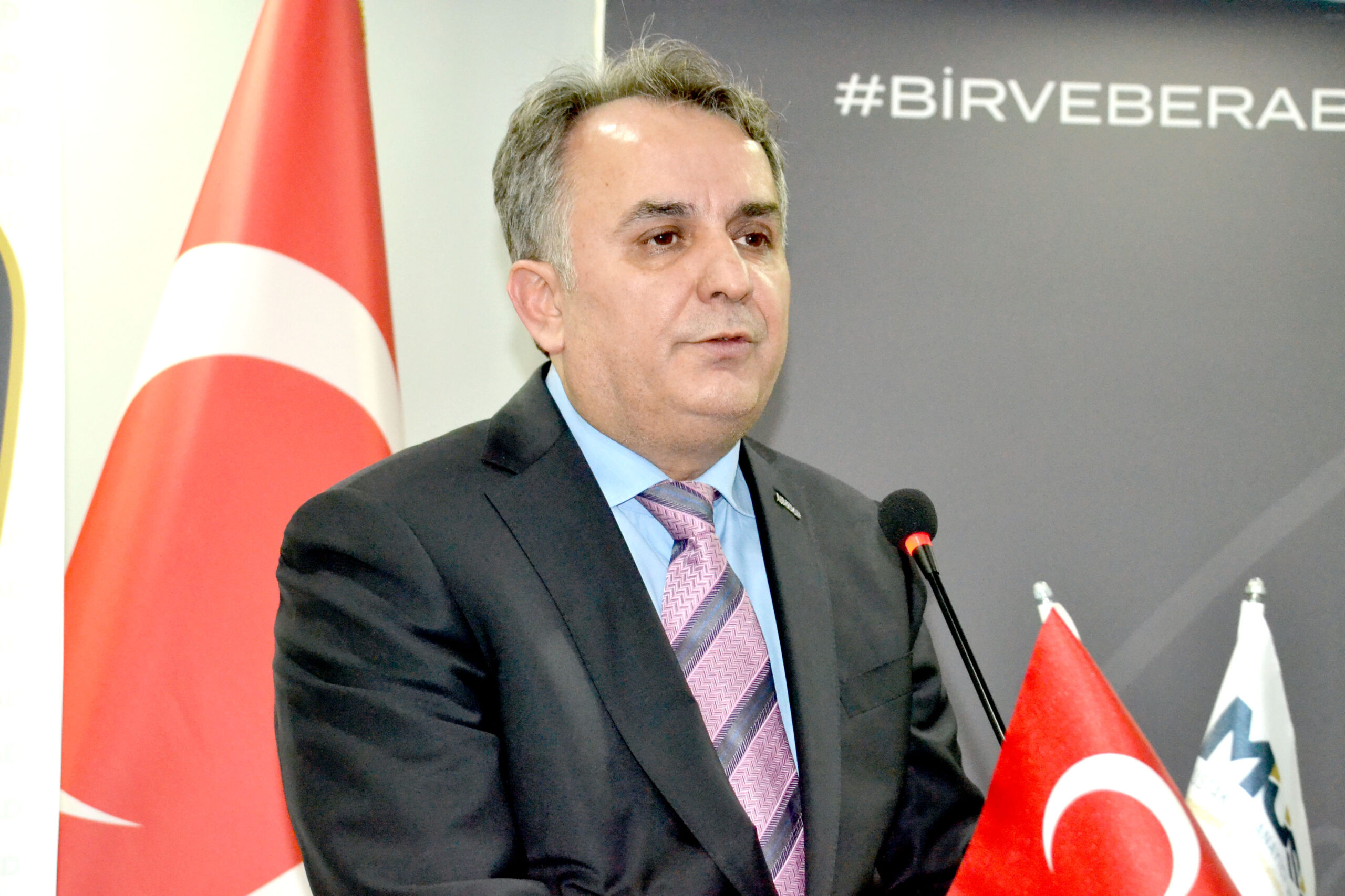 ‘Türkiye ekonomisi 19 çeyrektir büyüyor’