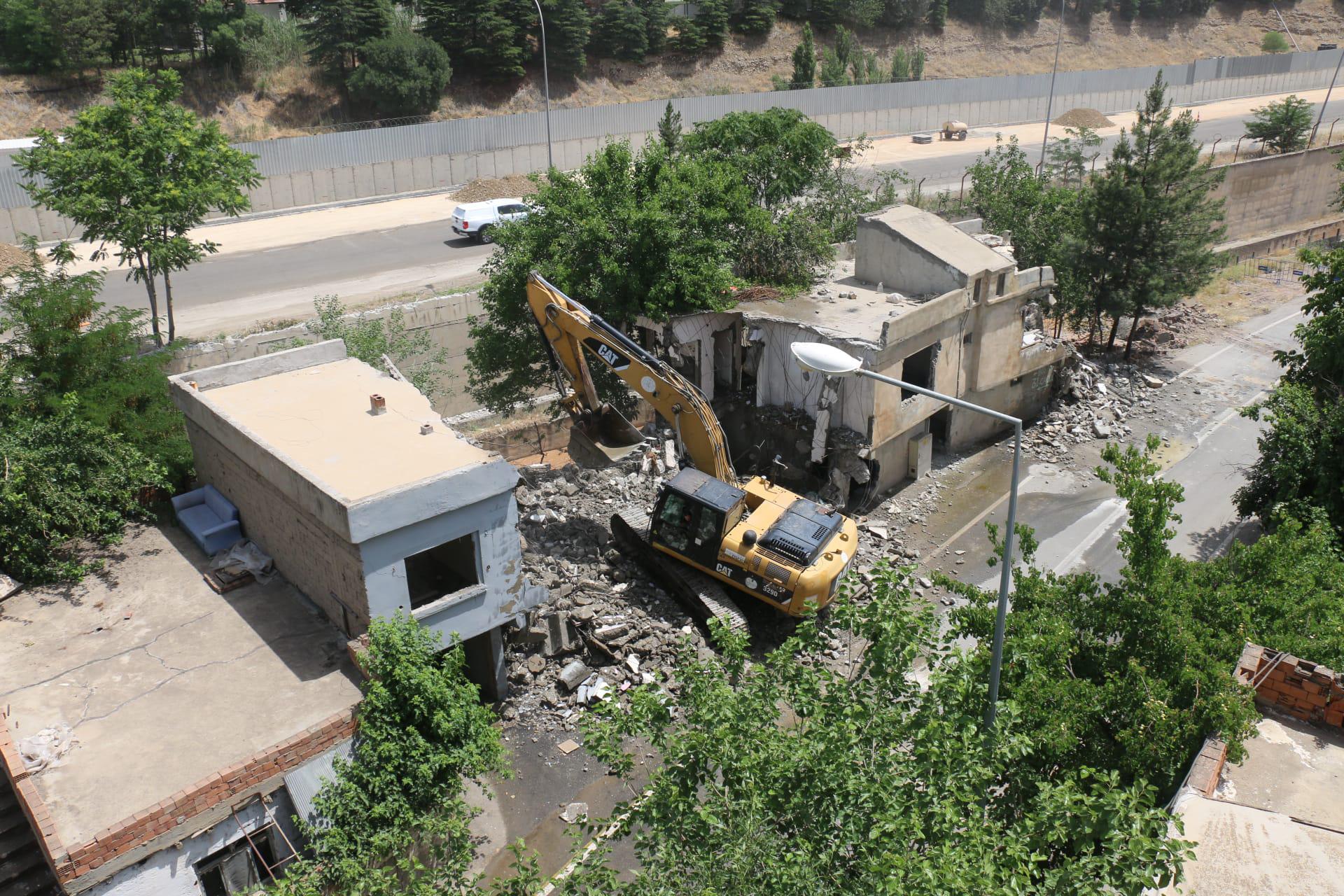 İluh Deresinde II. Etapta yıkımlar başladı