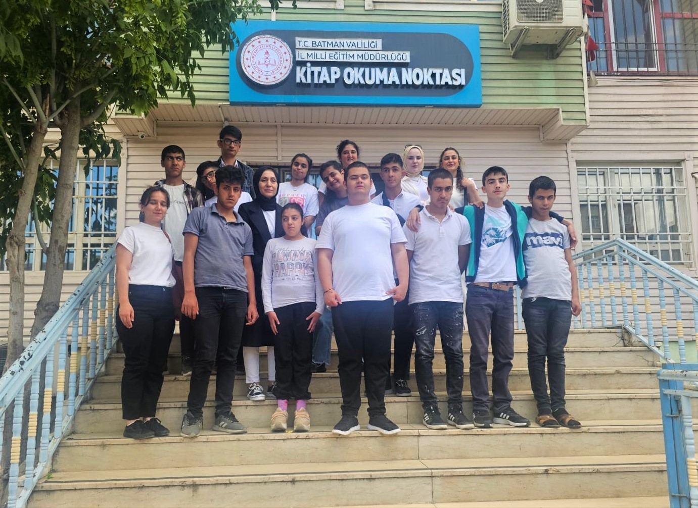 Kitap Okuma Noktası’nı ziyaret ettiler