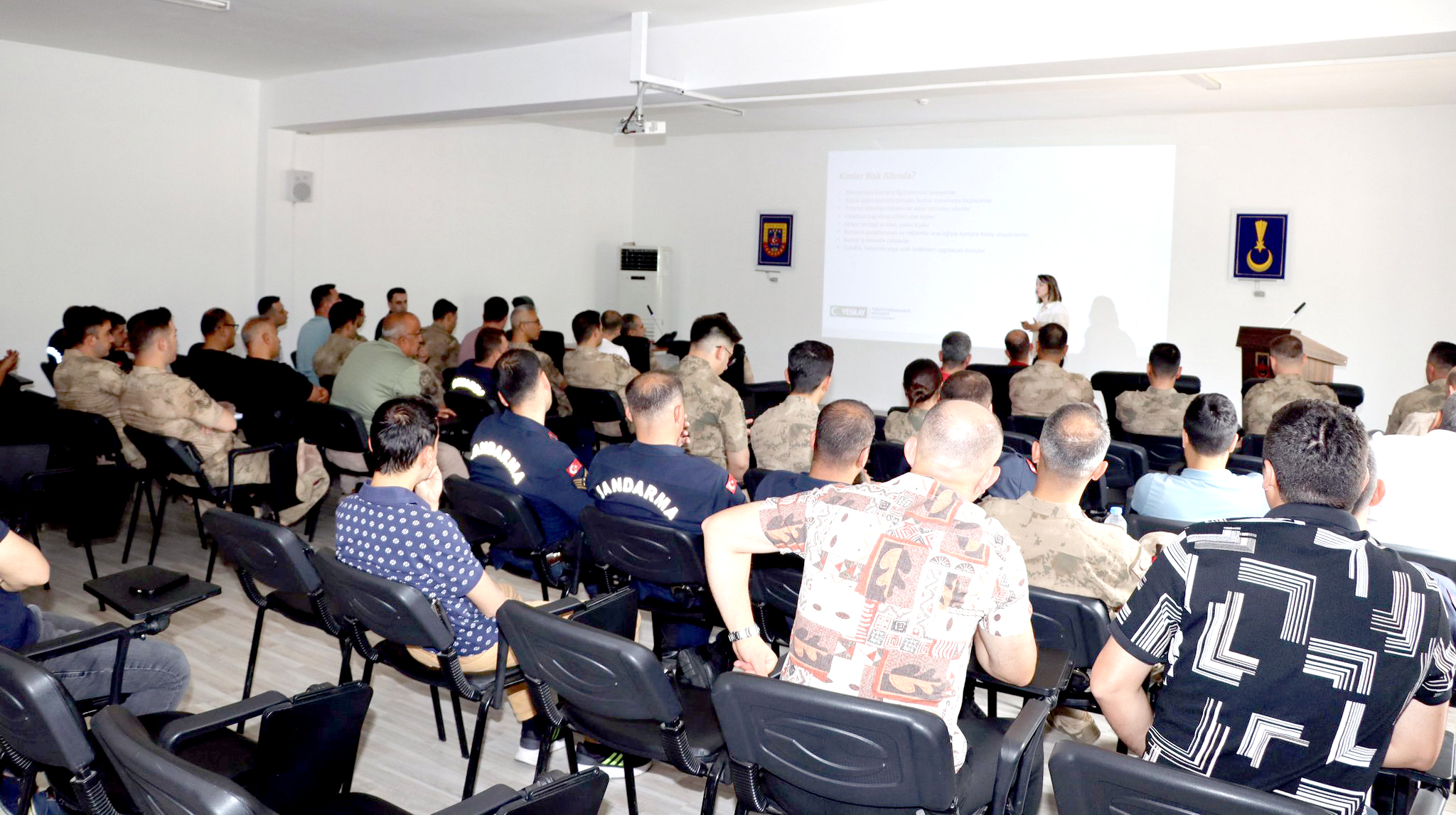 Jandarma Personeline “Kumar Bağımlılığı” Eğitimi Verildi