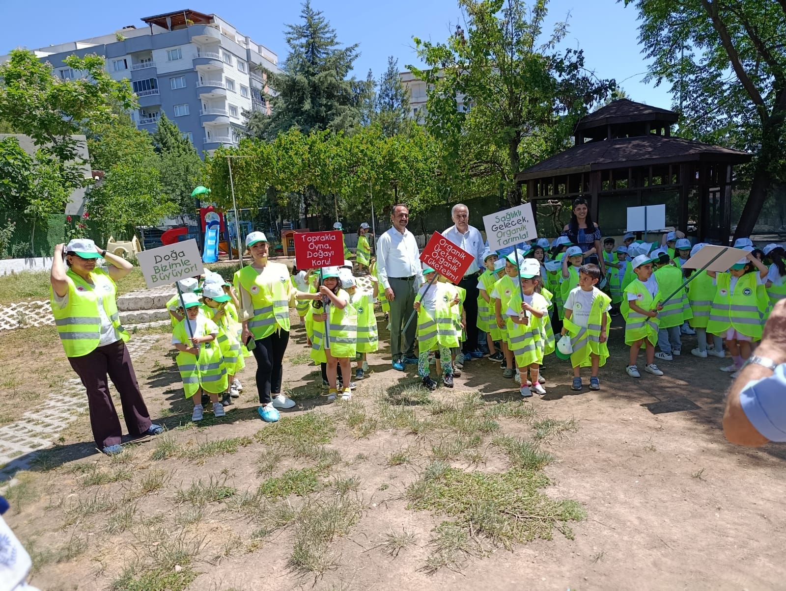 Minik Öğrenciler Organik Tarımla tanıştı