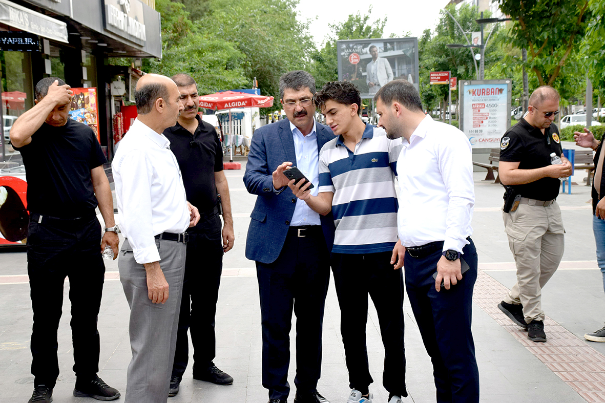 Nasıroğlu’ndan Turgut Özal Bulvarı’nda Esnaf Ziyareti