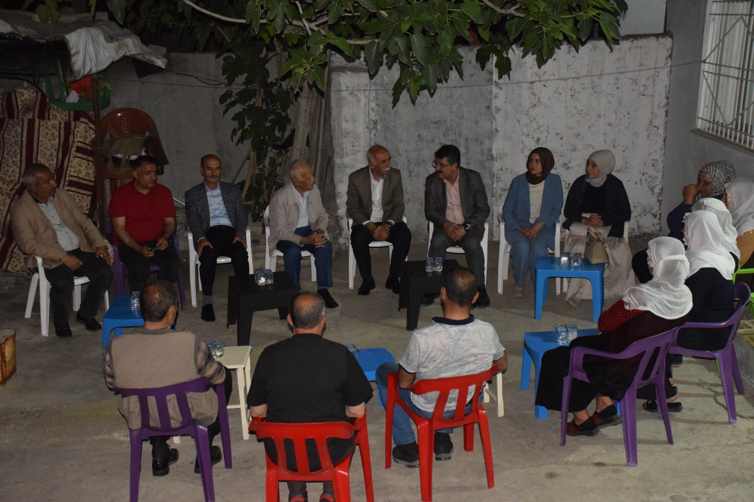 Milletvekili Nasıroğlu’ndan mahalle ziyaretleri