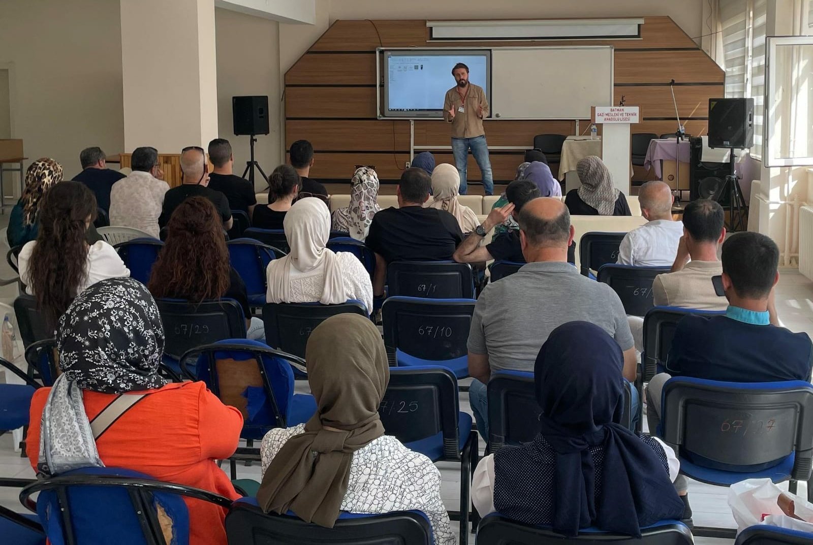 Öğretmen ve Okul Çalışanlarına Çocuk İhmali, İstismarı ve AEP Eğitimi verildi