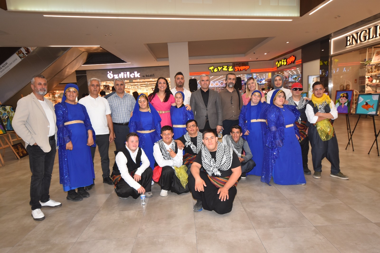 Özel Öğrencilerden ortak sergi