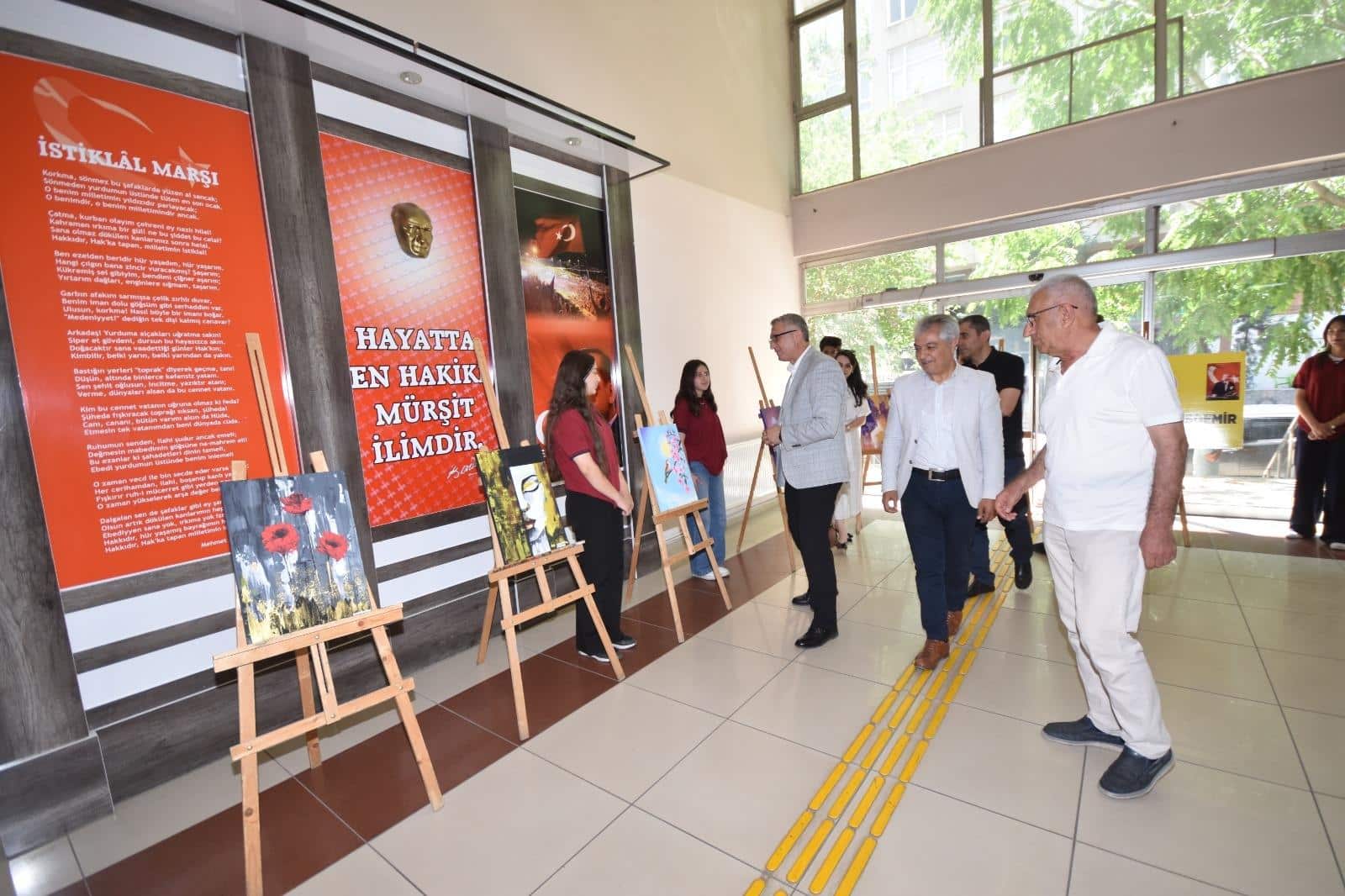 Şehit Ömer Halisdemir Anadolu Lisesi’nden Resim Sergisi