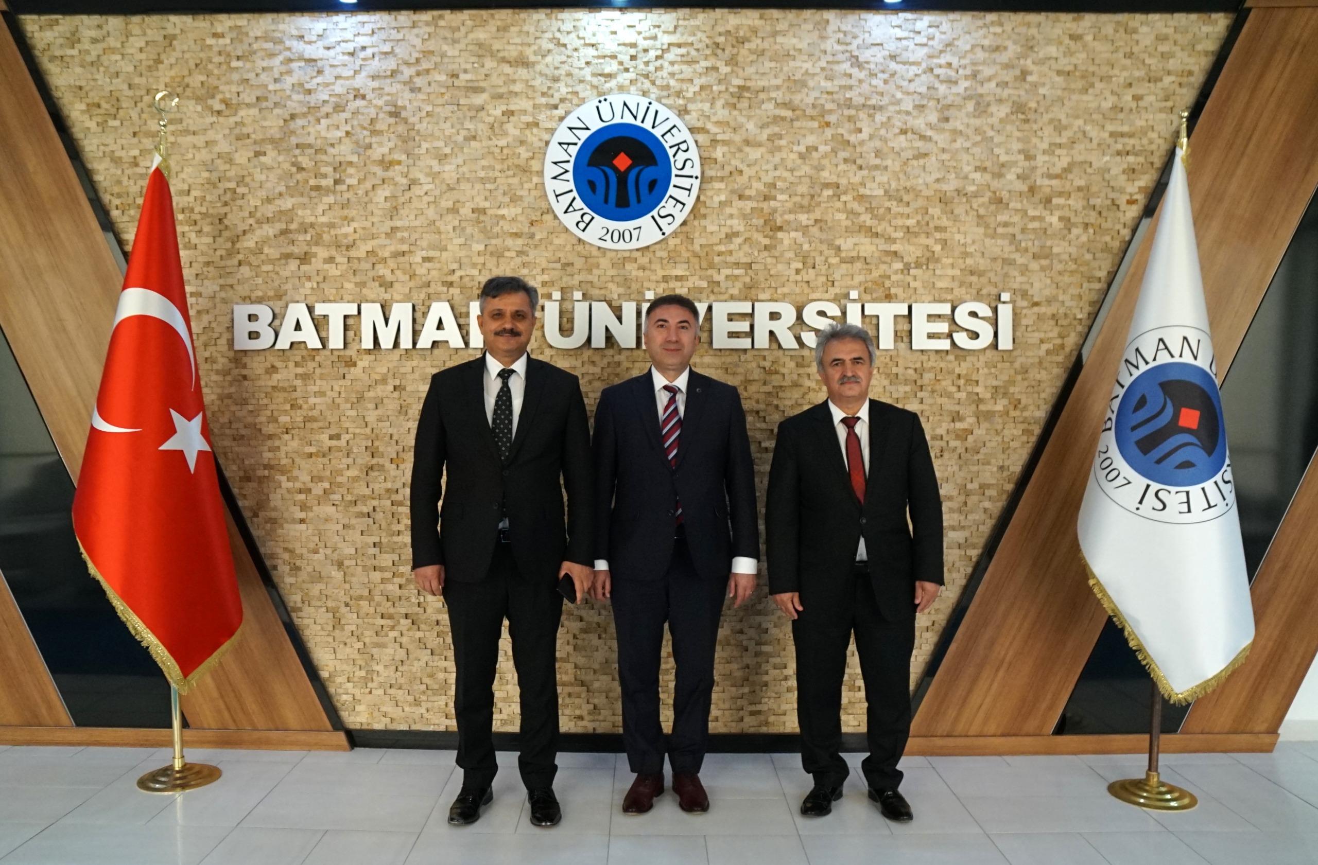 Siirt Üniversitesi Rektörü Şındak’tan Rektör Demir’e hayırlı olsun ziyareti