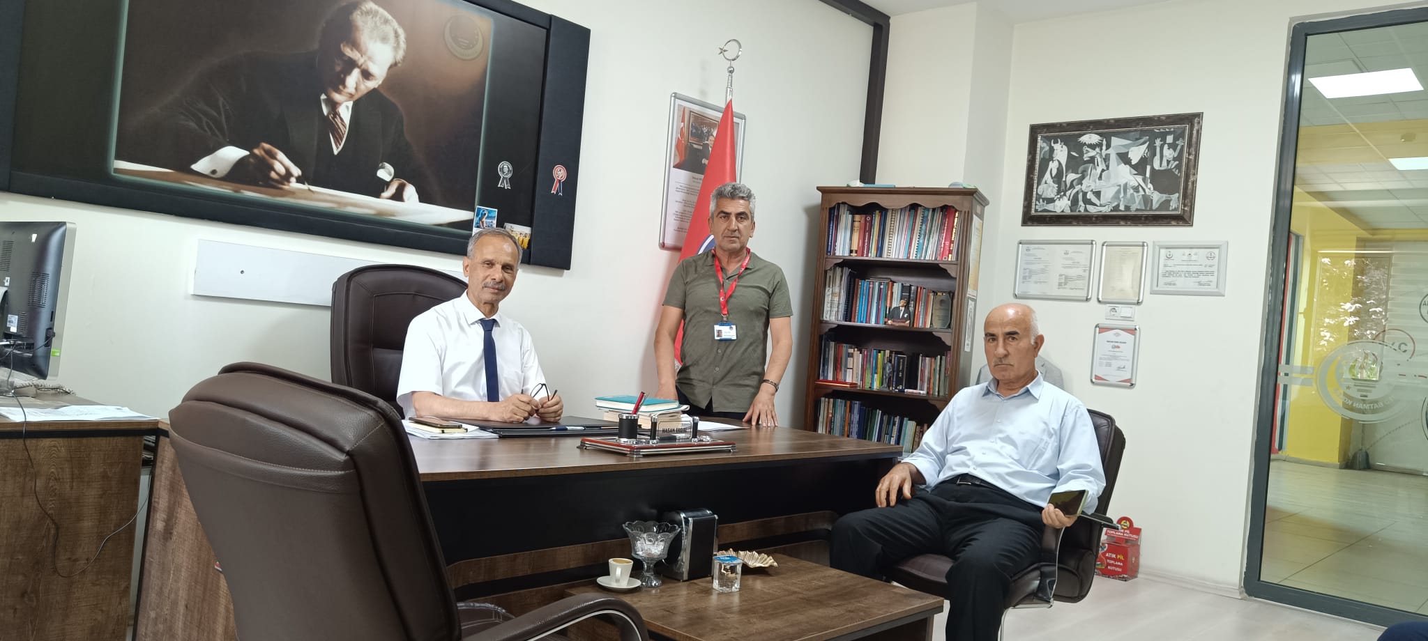 Tilmerçli Yazar Temel, Hasan Erdal’ı ziyaret etti