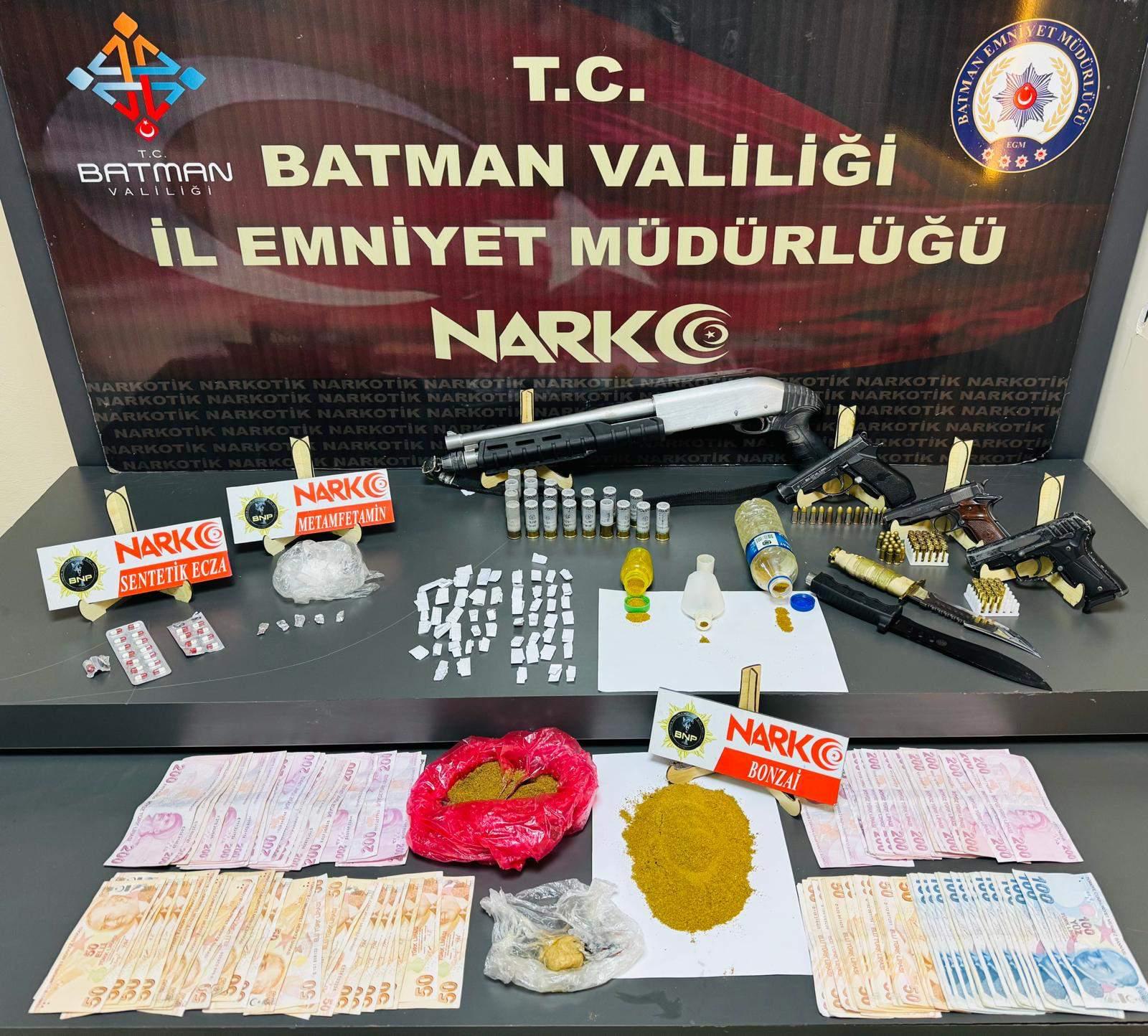 UYUŞTURUCU TİCARETİNE DARBE: 21 ŞÜPHELİ YAKALANDI, 18’İ TUTUKLANDI