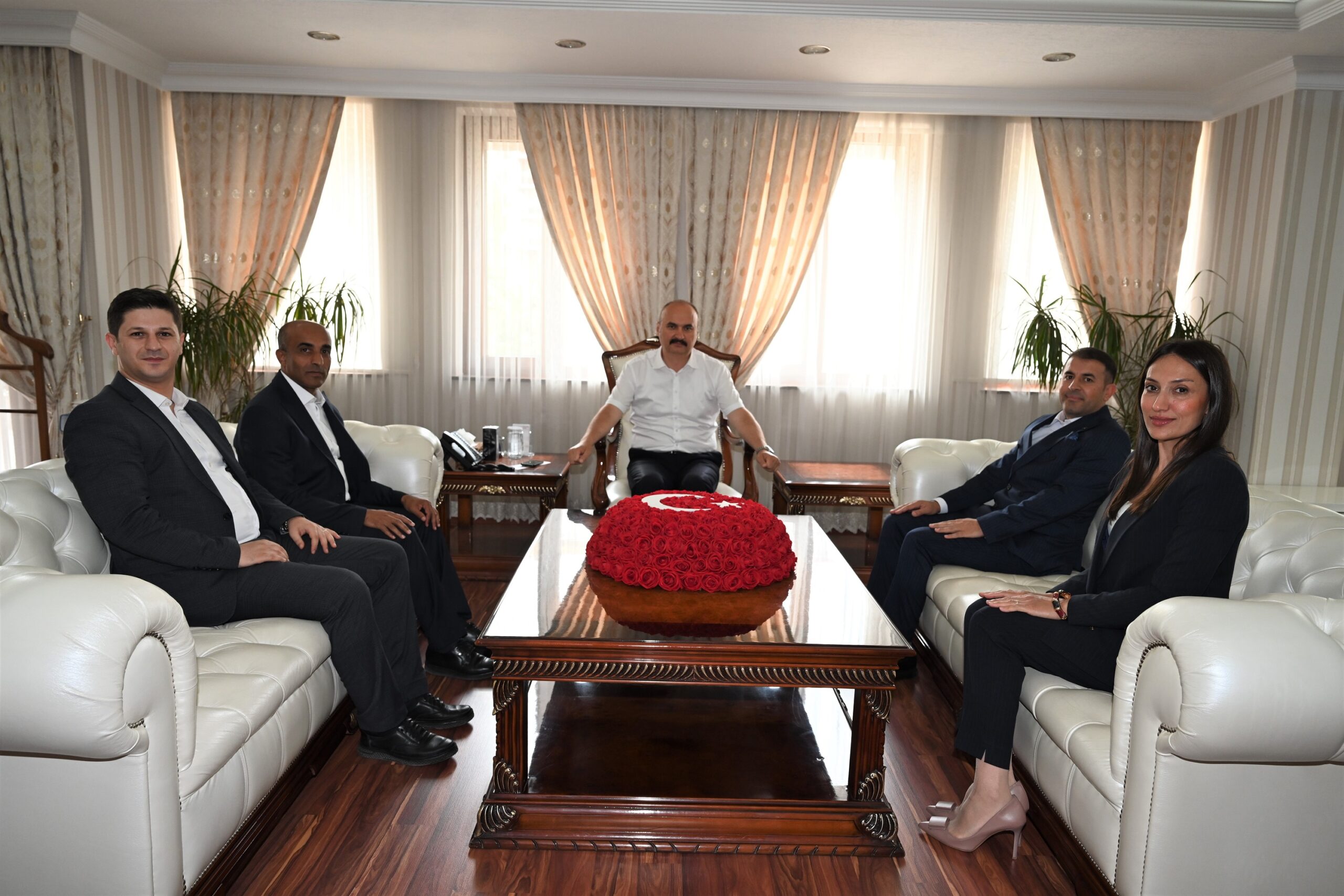 SGK Haftası münasebetiyle Vali Canalp’a ziyaret