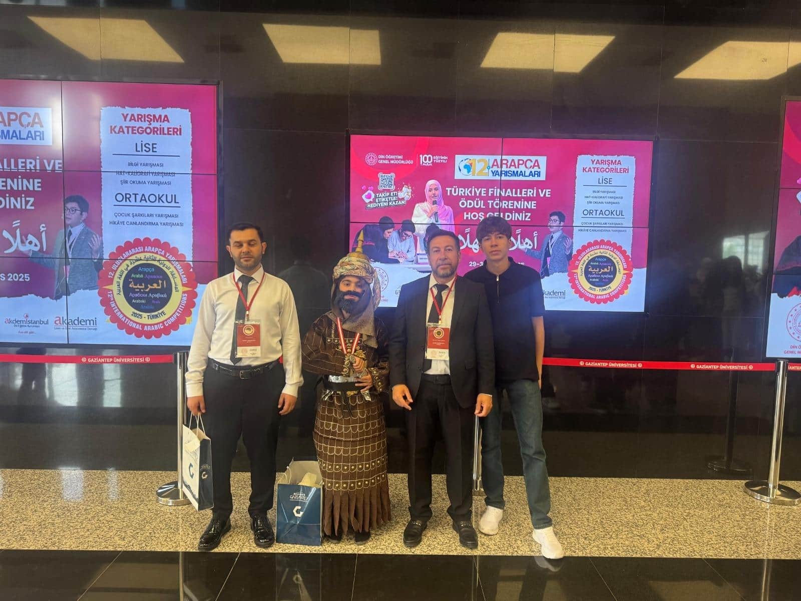 Yasir Akkurt Arapça Yarışmalarında Türkiye Birincisi Oldu