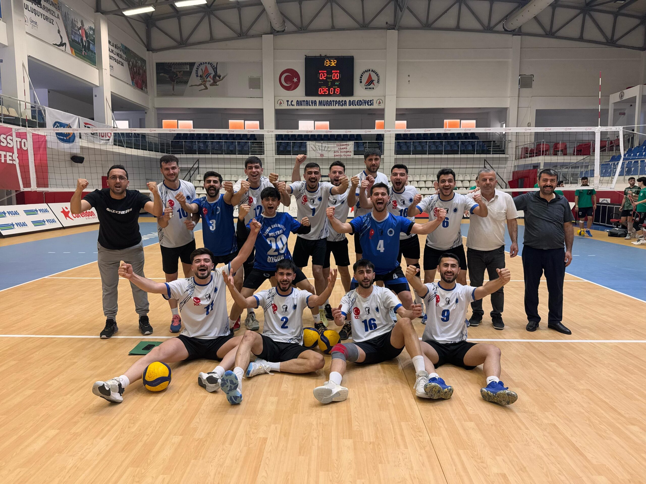 Batman Üniversitesi Erkek Voleybol Takımı Süper Lig’de