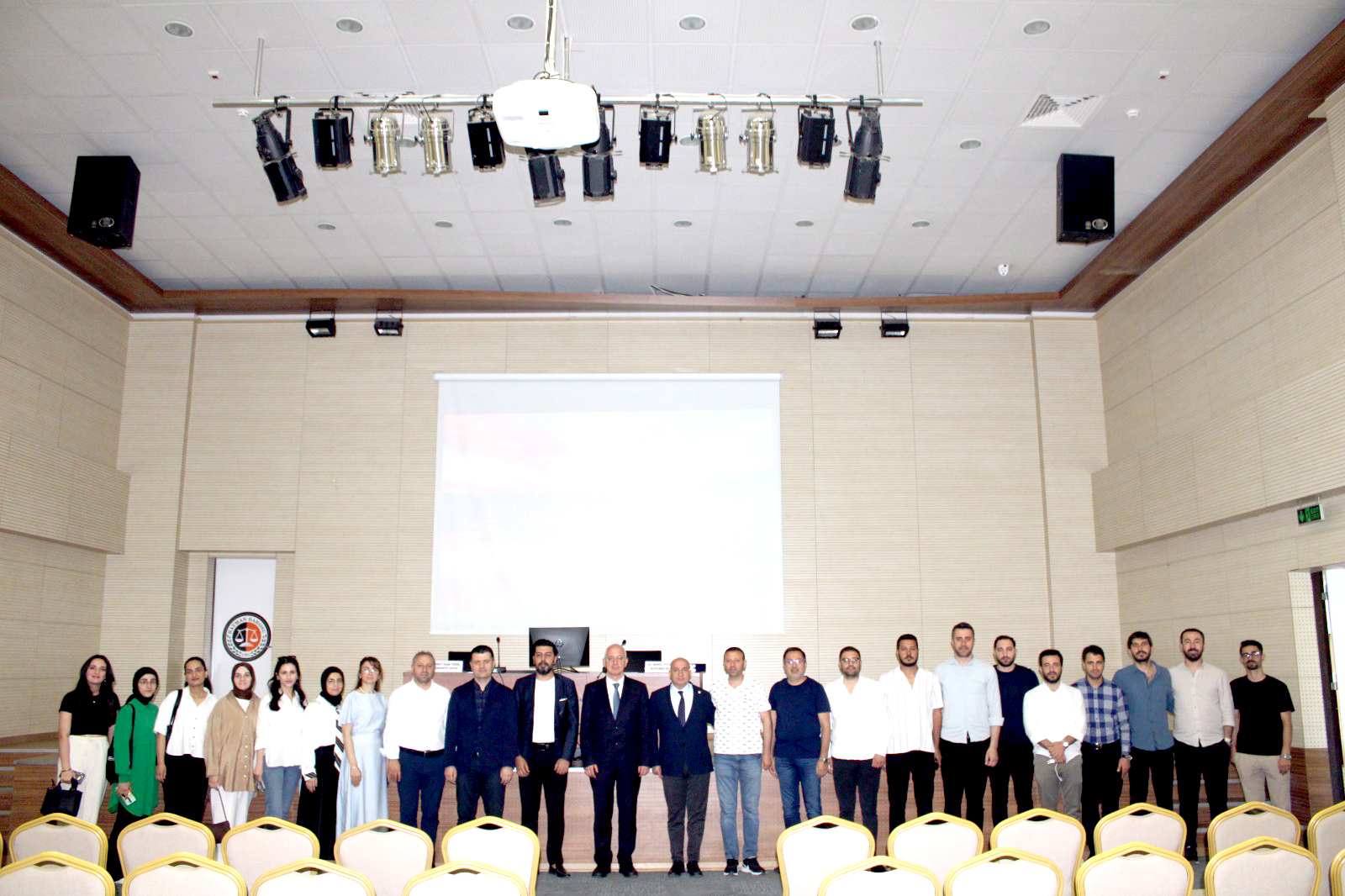 Batman Barosu’nda Bilişim Hukuku semineri gerçekleştirildi