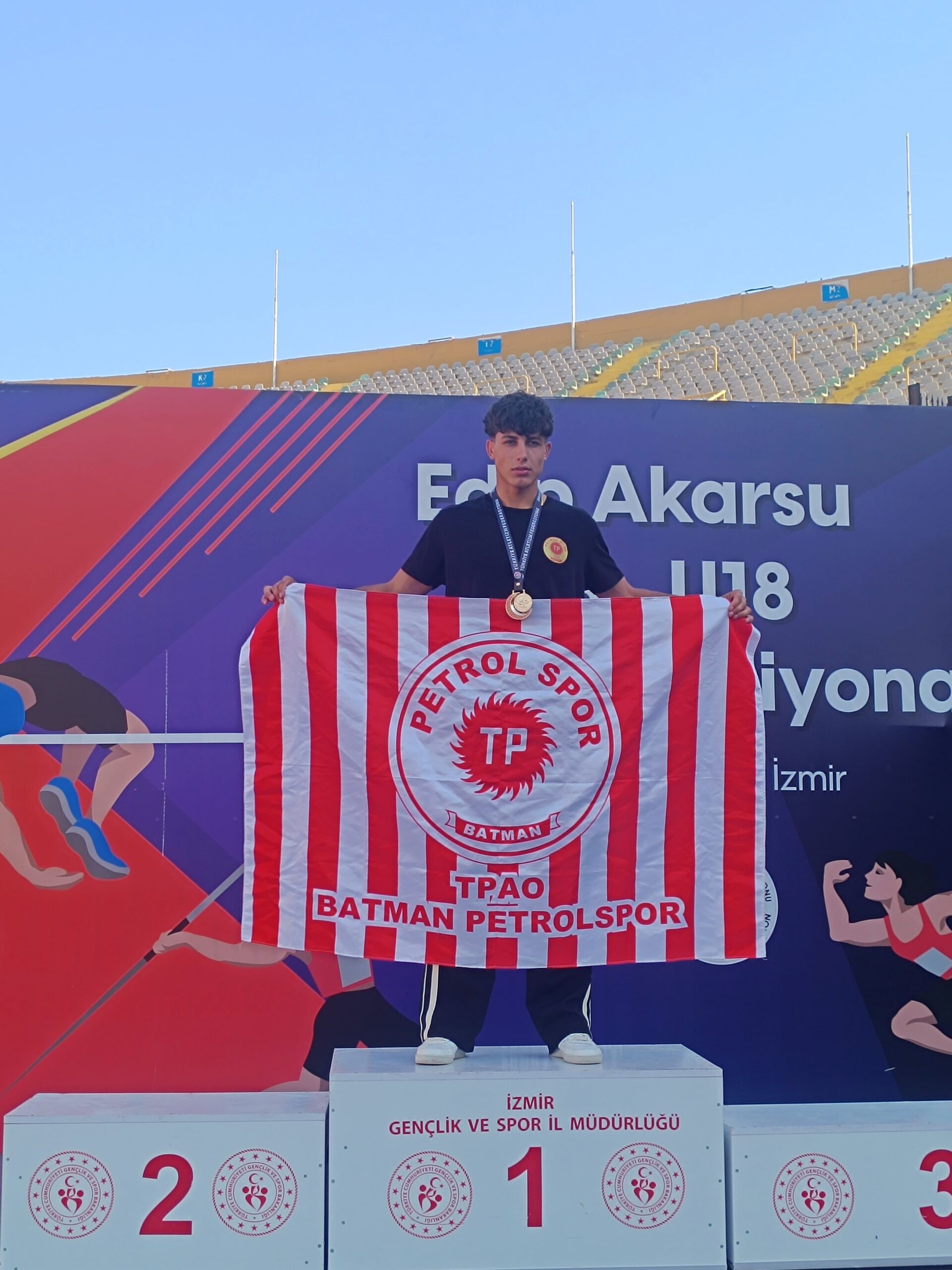 Petrolsporlu atletlerden müthiş başarı