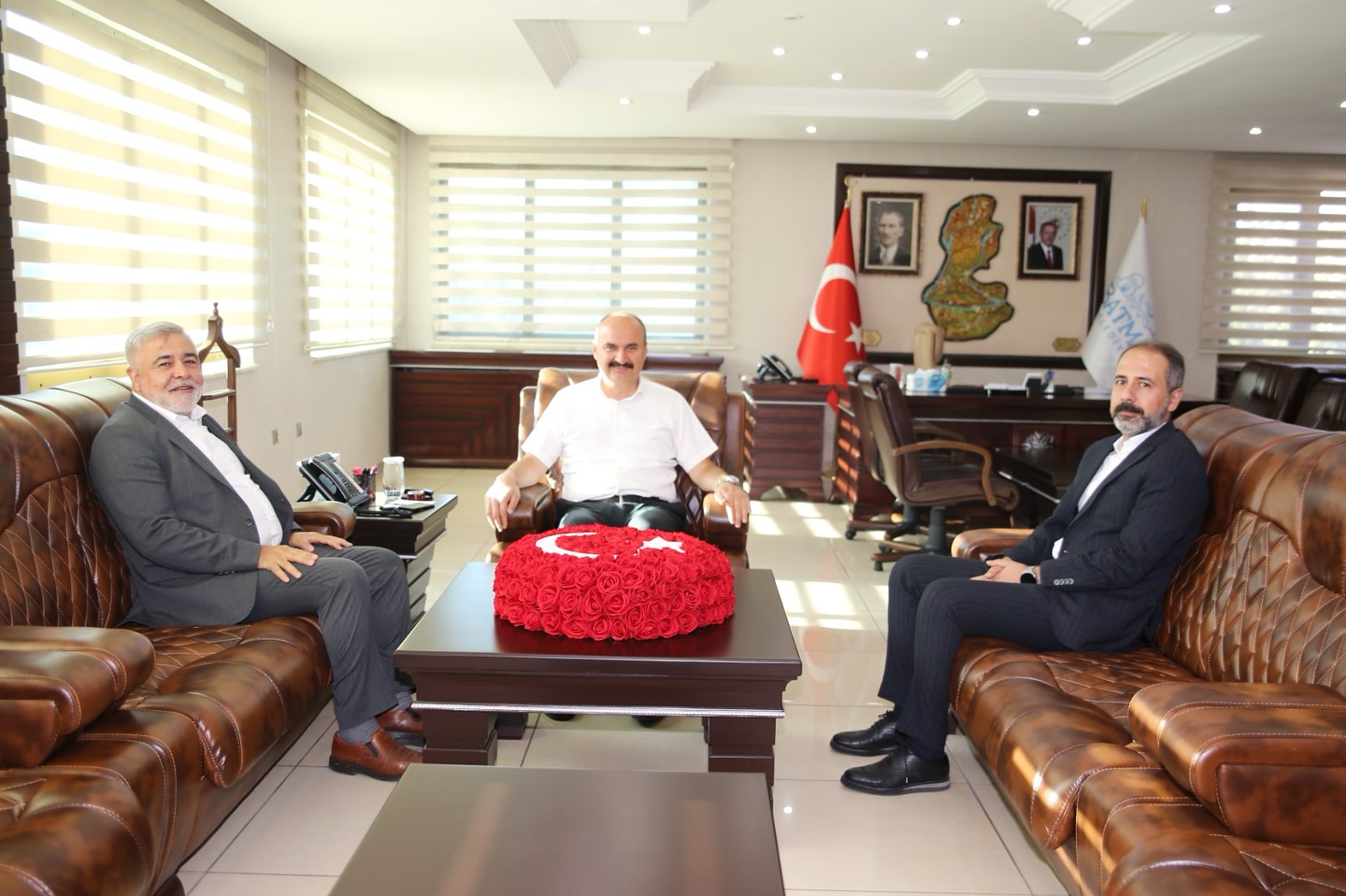 Vali Canalp, DEDAŞ Genel Müdürü Yaşar Arvas’ı kabul etti