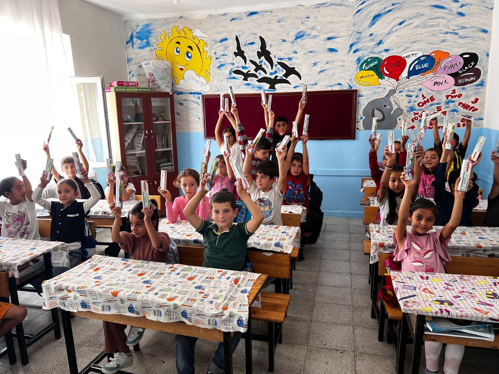 Gercüş TSM’den 2137 öğrenciye sağlık eğitimi ve hediye desteği