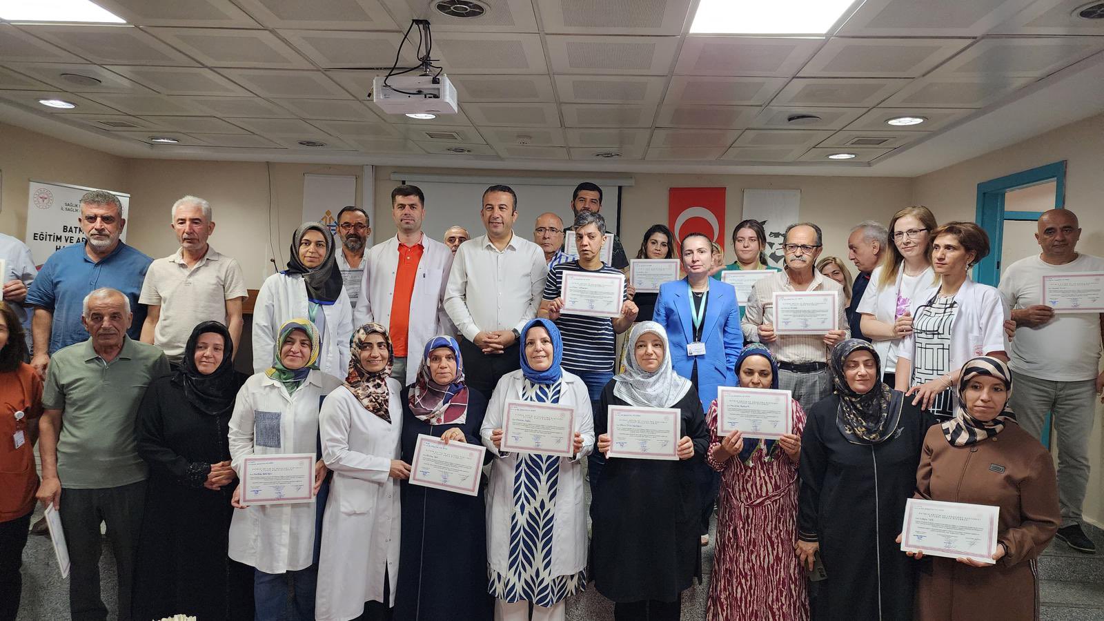 Diyabet Okulu mezunlarını verdi