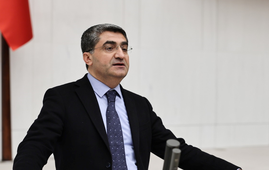 Ekmen: “Diyanet’in Hac Harcamaları 10 Yıl Denetim Dışında Kaldı”