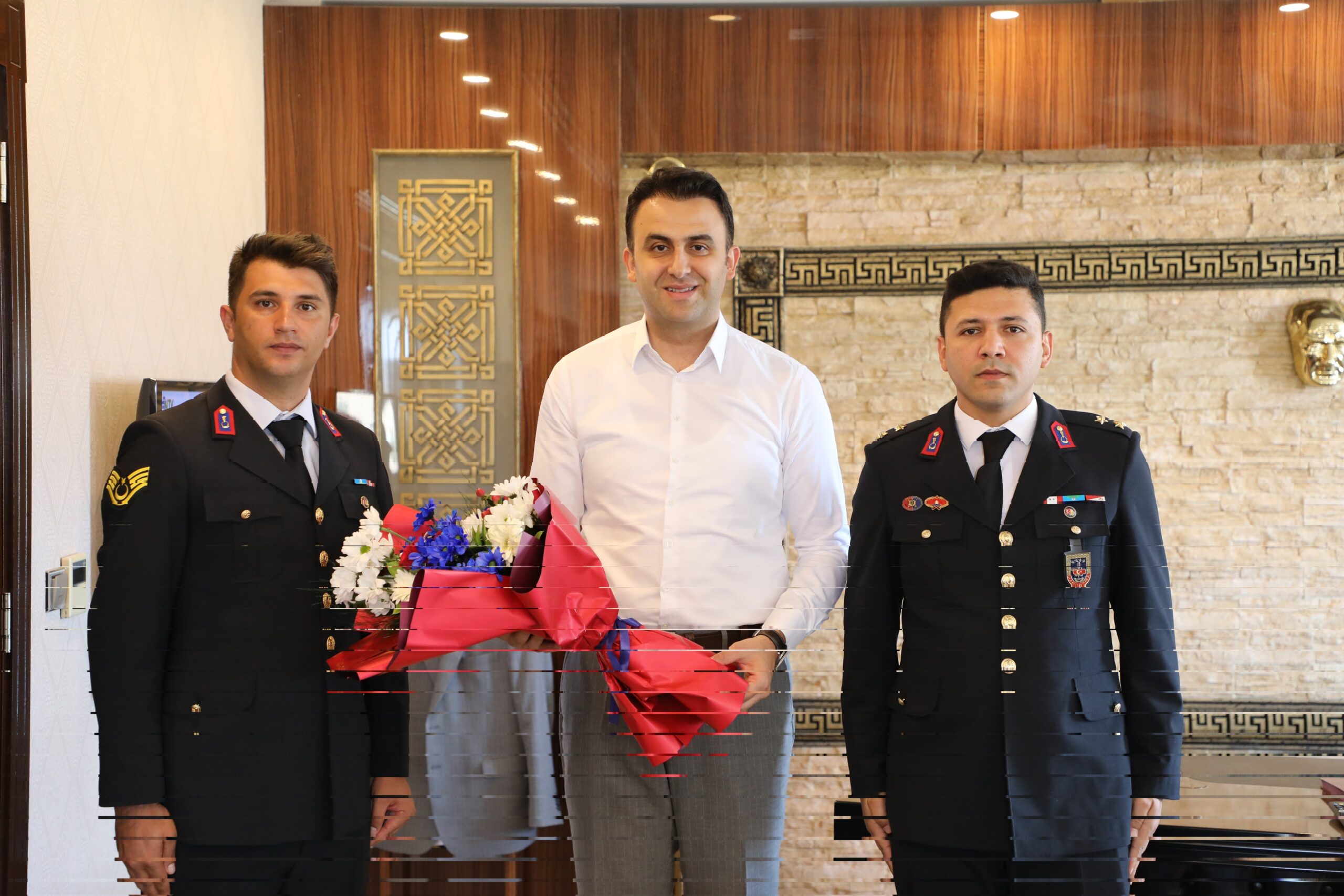 Kaymakam İmrak’a Jandarma teşkilatından anlamlı ziyaret