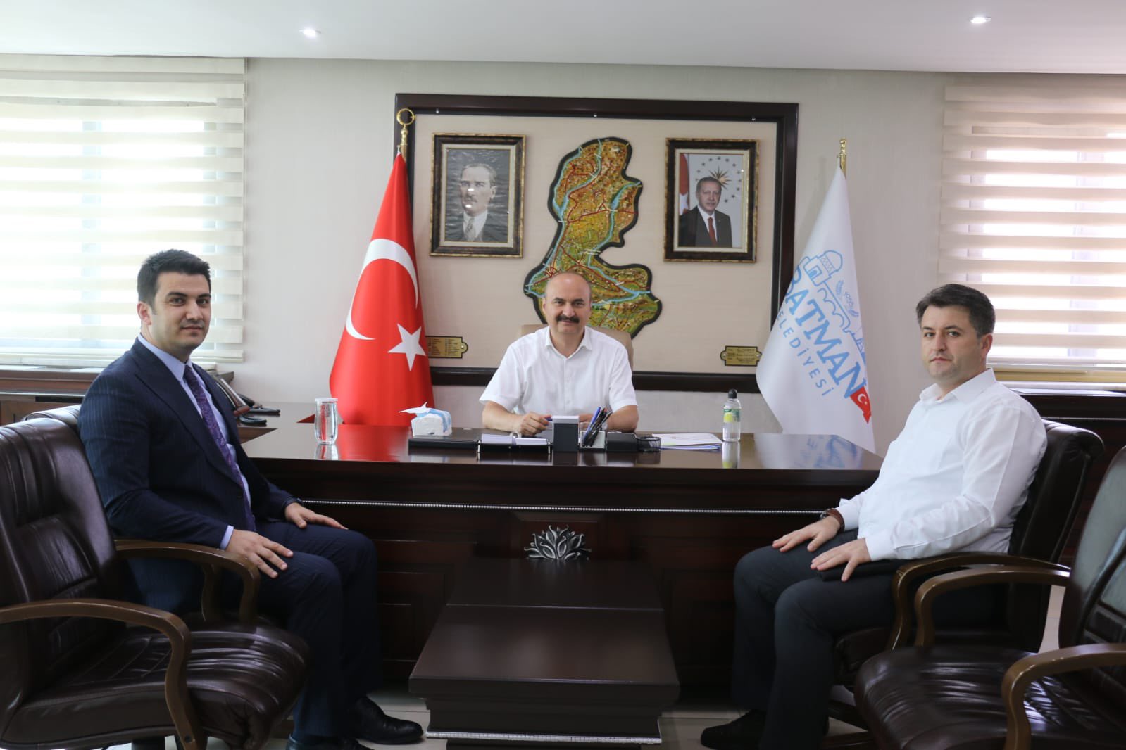 Vali Ekrem Canalp, Tapu ve Kadastro 7. Bölge Müdürü Gökhan Taner’i Makamında Kabul Etti