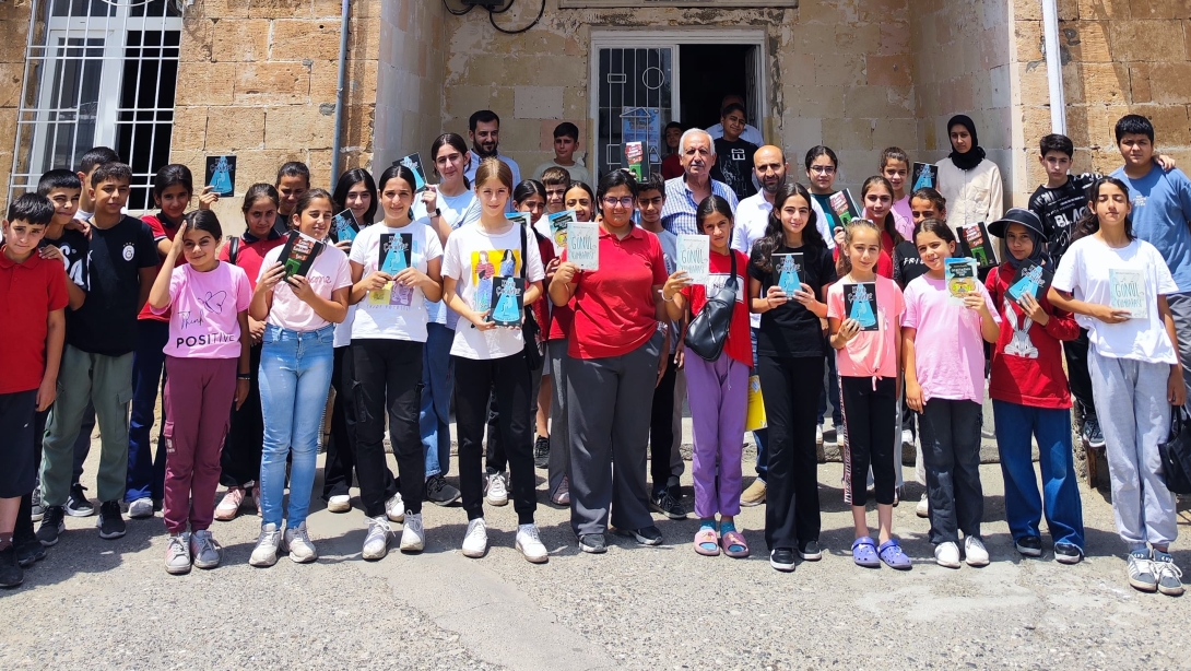 Yazar Misbah Eratilla, öğrencilerle buluştu