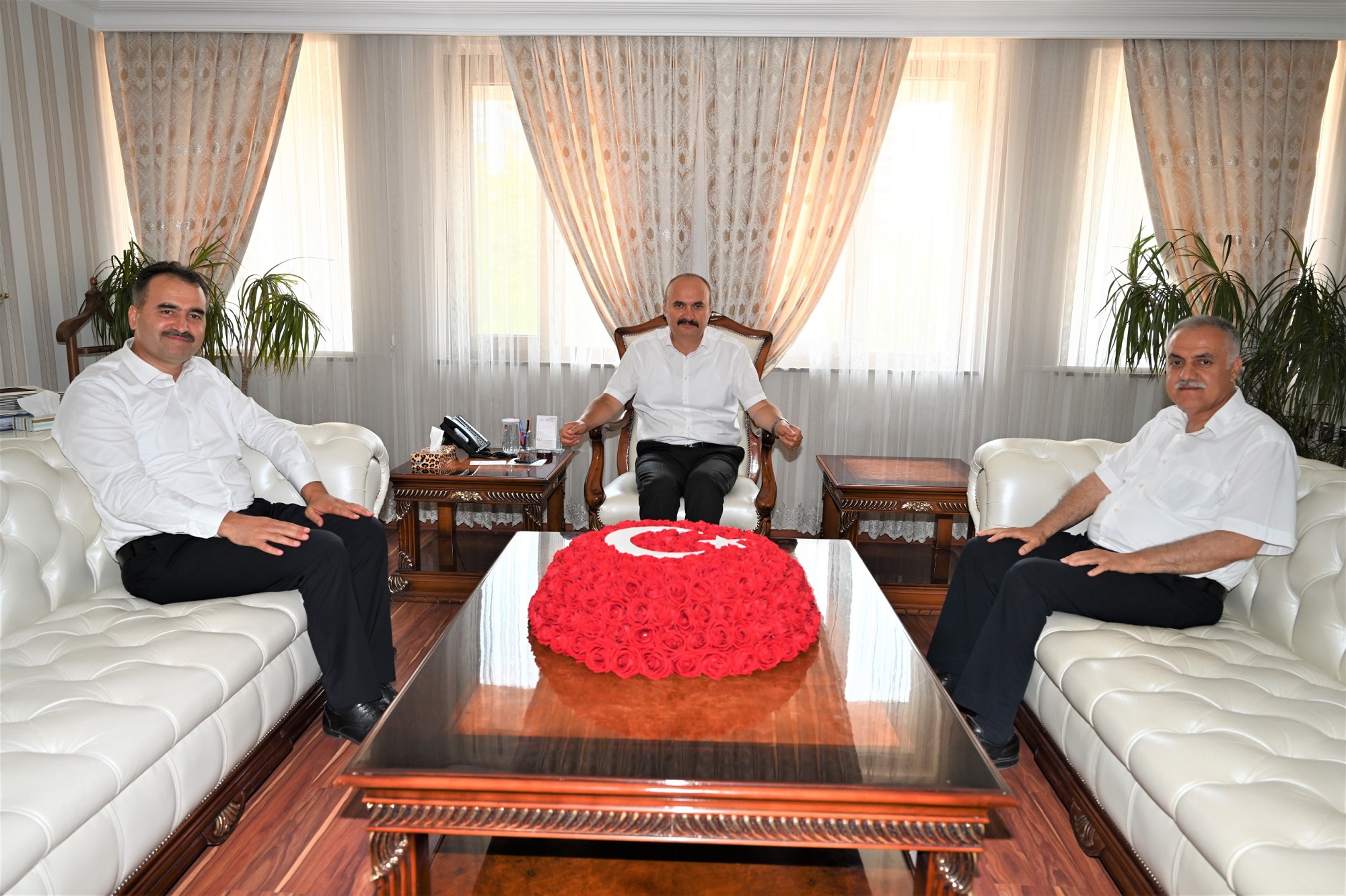 Vali Canalp, Tarım ve Orman Müdürlerini makamında kabul etti