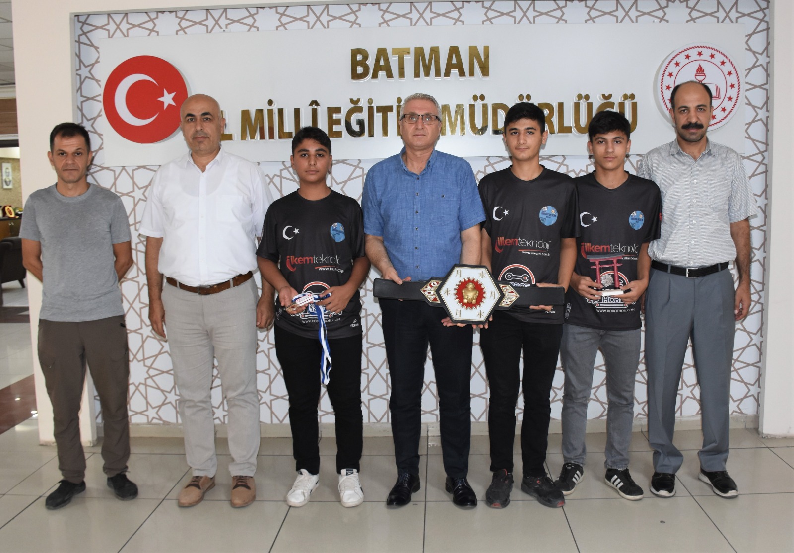 Yokozuna Şampiyonlarından Müdür Ciğer’e Ziyaret