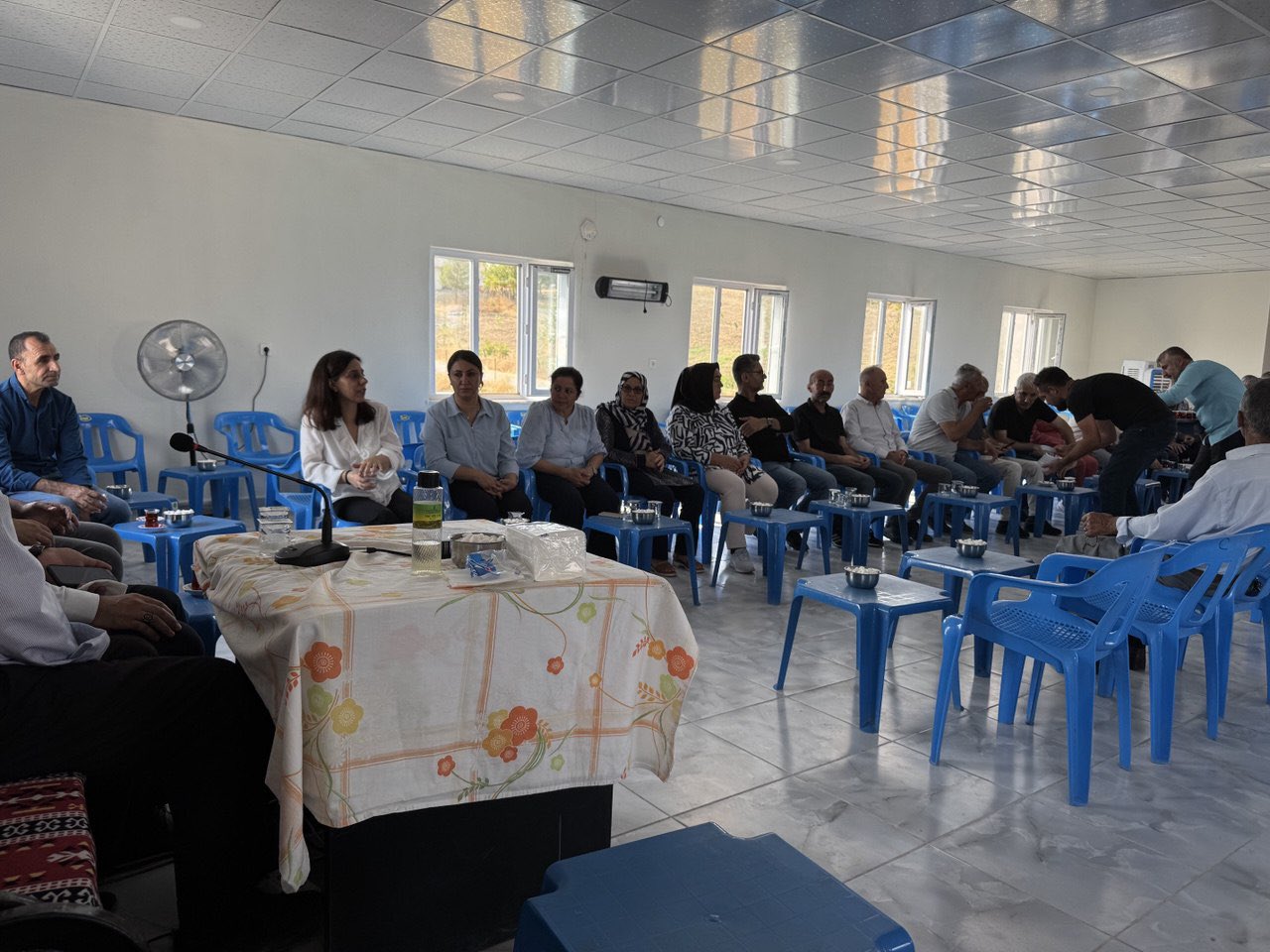 DEM Parti’den Kozluk’ta İntihar Eden Yurttaşların Ailelerine Taziye Ziyareti