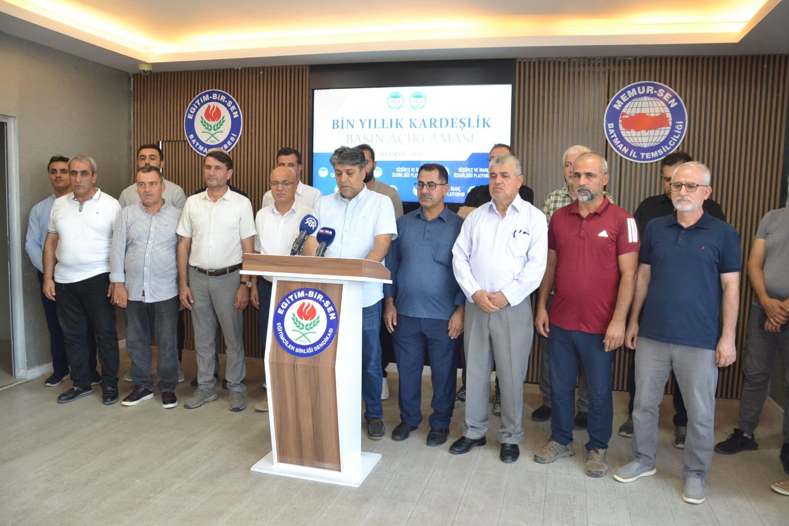 “Silahlar sussun, adalet ve kardeşlik hakim olsun”