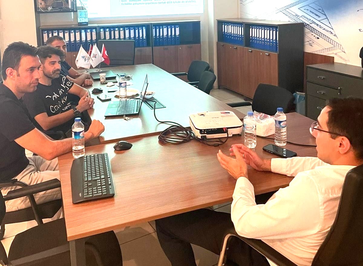 Gercüş’te Yerelde Sıfır Atık Hibe Programı Toplantısı Gerçekleştirildi