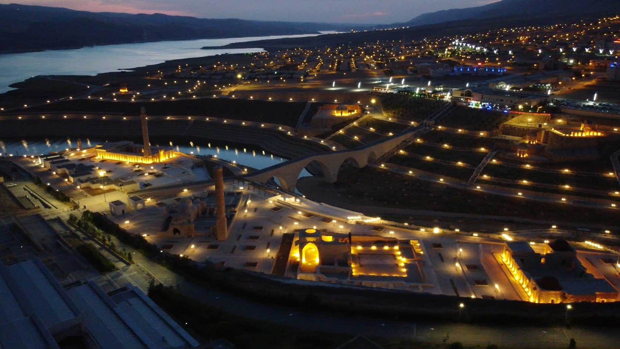 Hasankeyf’te Gece Işıkları Tarihle Buluştu