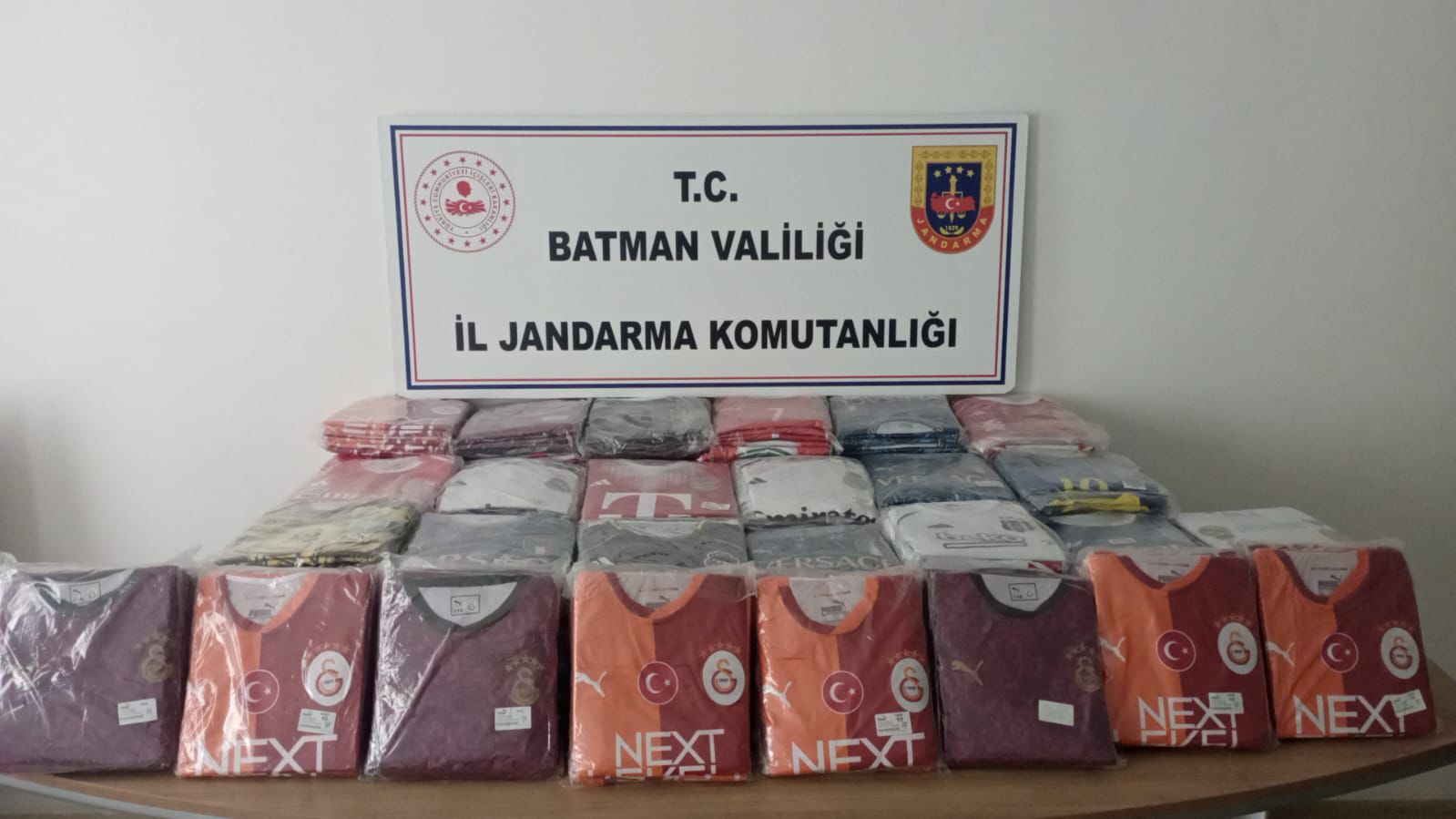 Batman’da 1 Milyon 200 Bin TL Değerinde Taklit Forma Ele Geçirildi