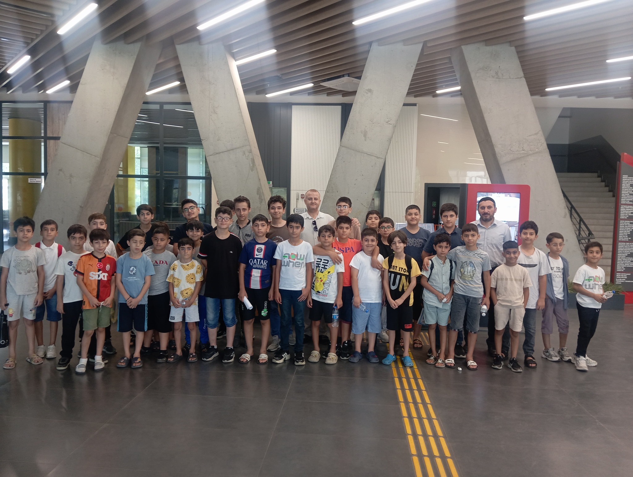 Diyanet Gençlik Merkezi’nden Öğrencilere Sinema ve Spor Dolu Gün