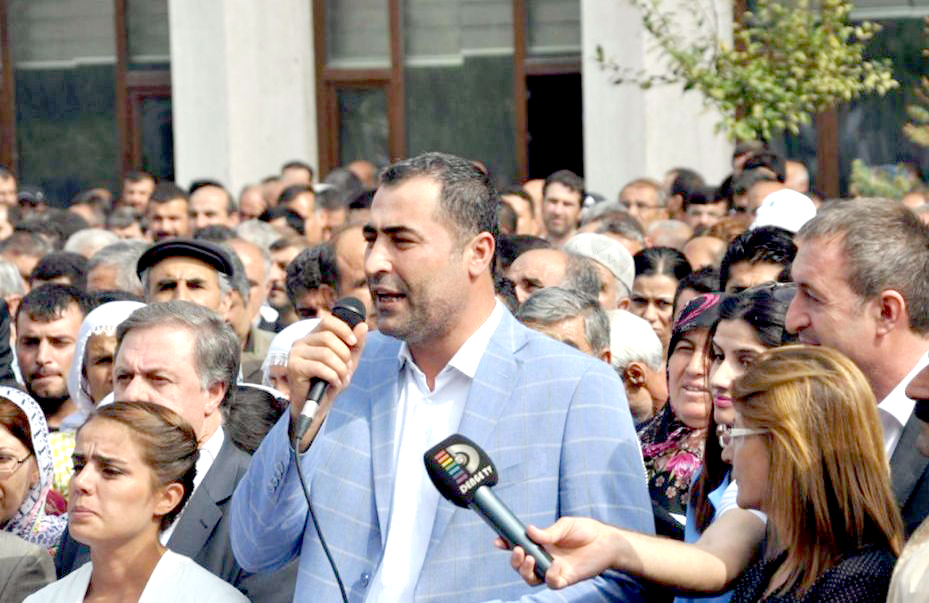 Batman Eski Belediye Başkanı Hakkında Şok Gelişme; Sabri Özdemir zorla mahkemeye getirilme kararı!