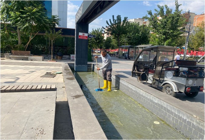 Park Ve Bahçe Ekipleri, kent genelinde sahadaydı