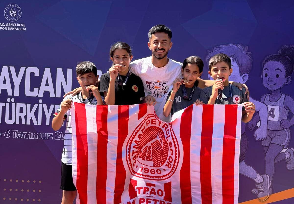 Petrolspor’un Minikleri Türkiye Şampiyonası’nda göz doldurdu