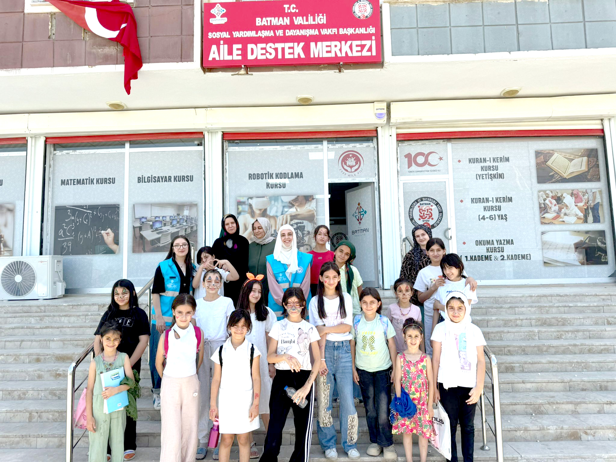 TDV Gençlik Kolları’ndan ADEM Kur’an Kursu’na moral ziyareti